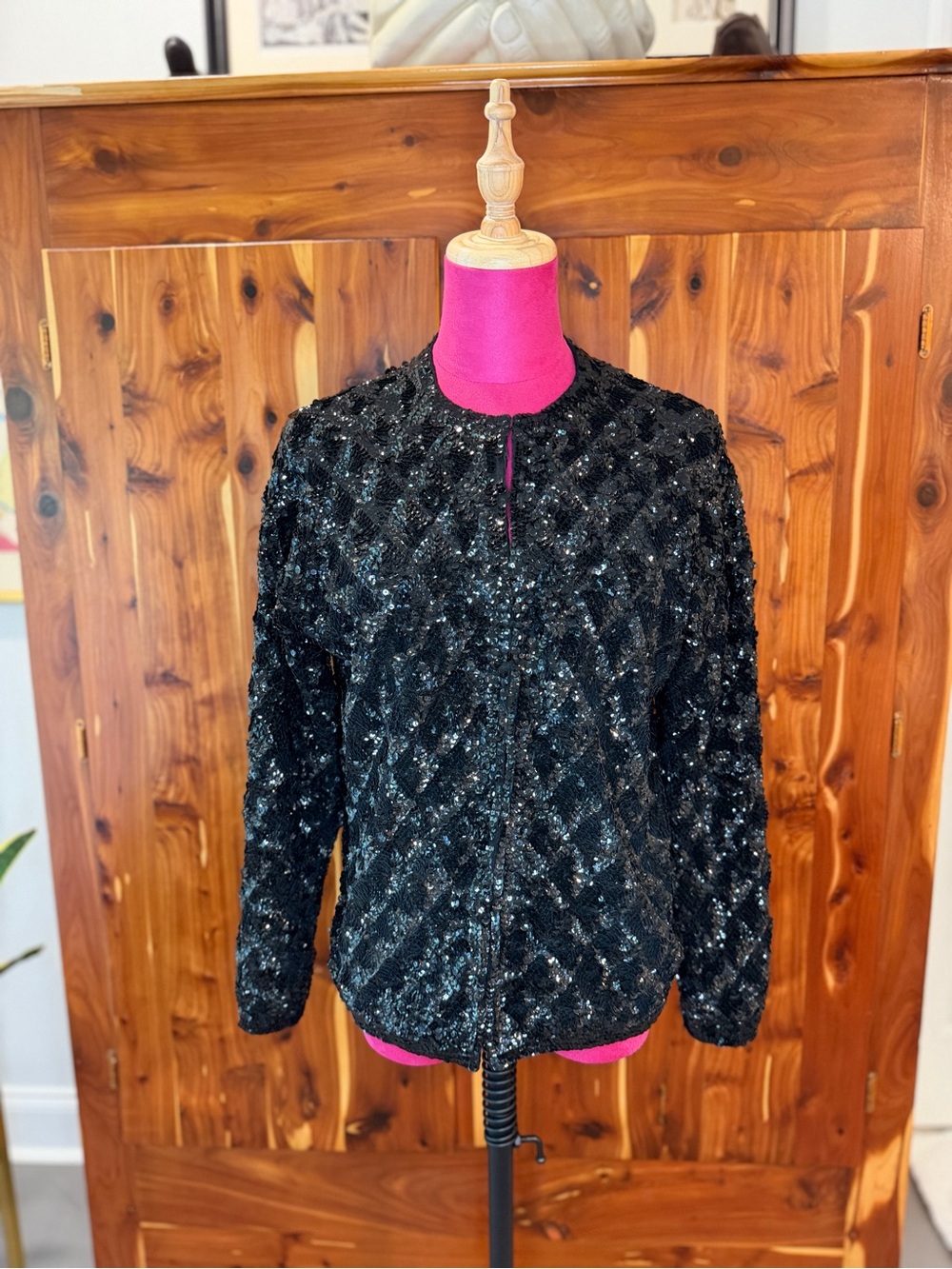 Vintage 60-70s Sparkle Heavy Sequin Black Wool Cardigan Size 42  Fits like Small - Picture 2 of 16